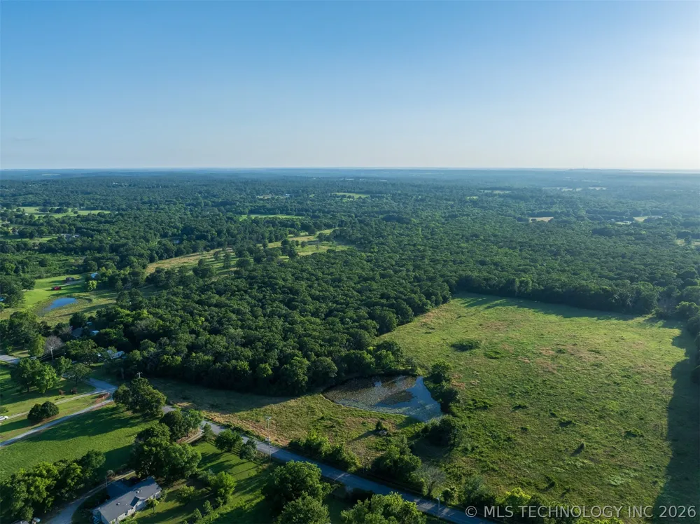 7 S 4240 ROAD Chelsea, OK 74016