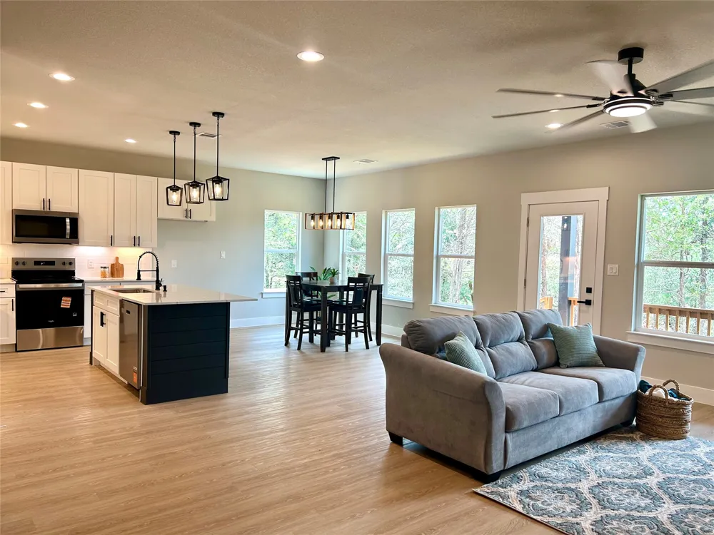 165 Lamaloa Lane Bastrop, TX 78602
