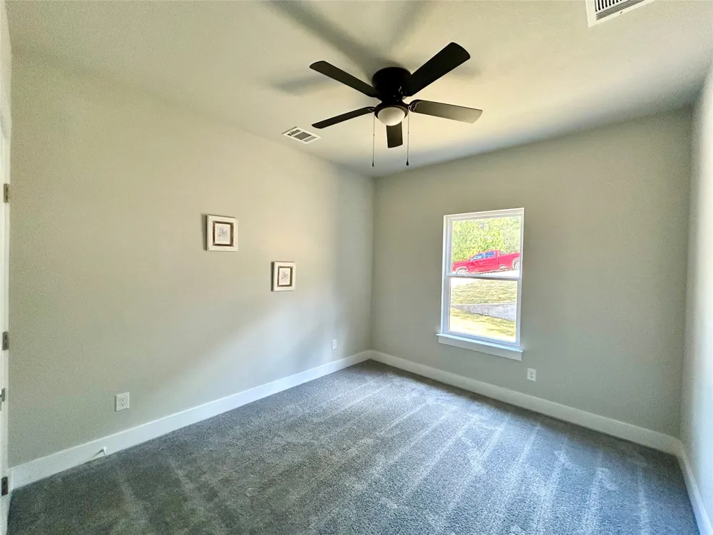 165 Lamaloa Lane Bastrop, TX 78602