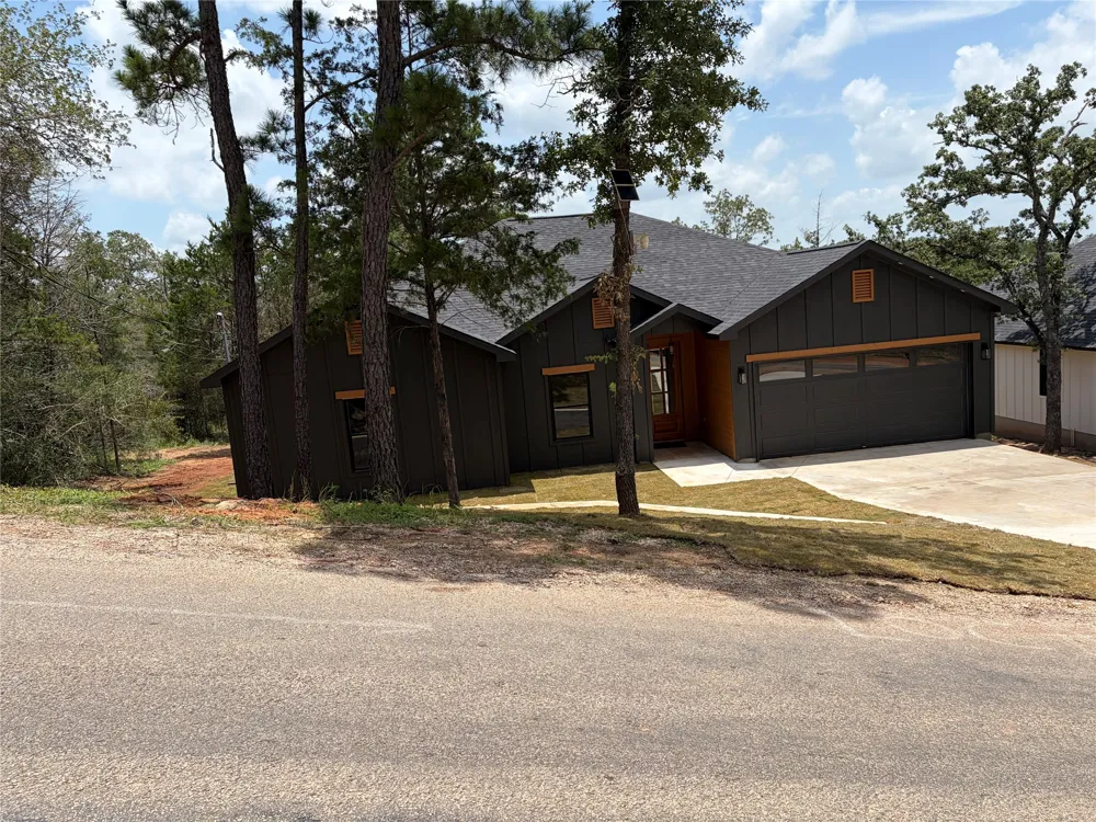 165 Lamaloa Lane Bastrop, TX 78602