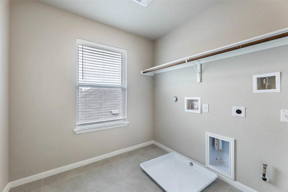 12008 Tolson Drive Manor, TX 78653