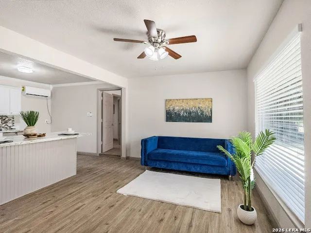 910 Menefee Blvd San Antonio, TX 78237