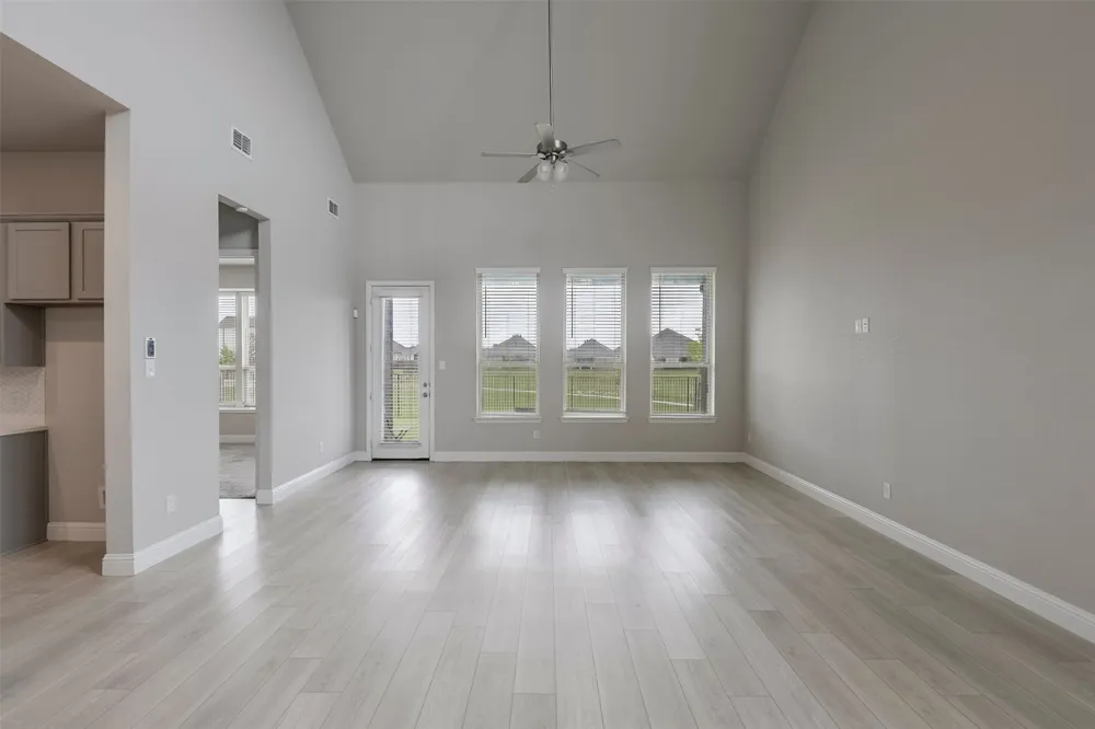 424 Burrow Drive Waxahachie, TX 75167