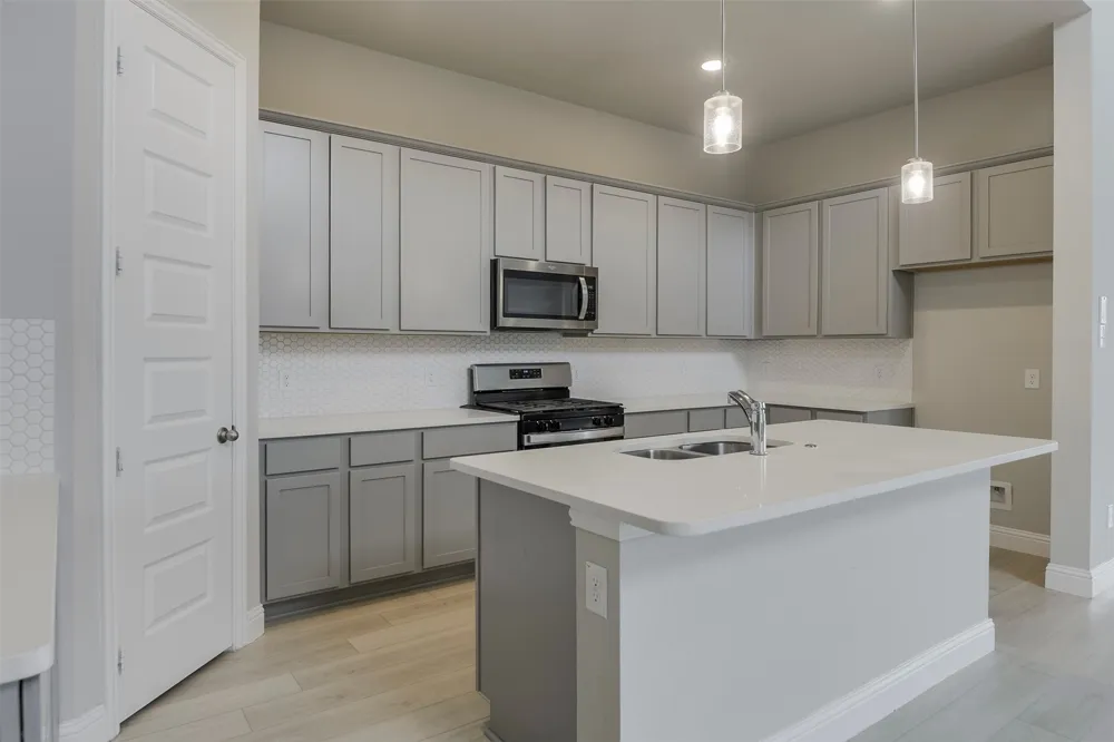 424 Burrow Drive Waxahachie, TX 75167