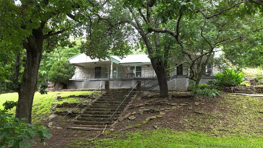 25031 S 490 ROAD Tahlequah, OK 74464