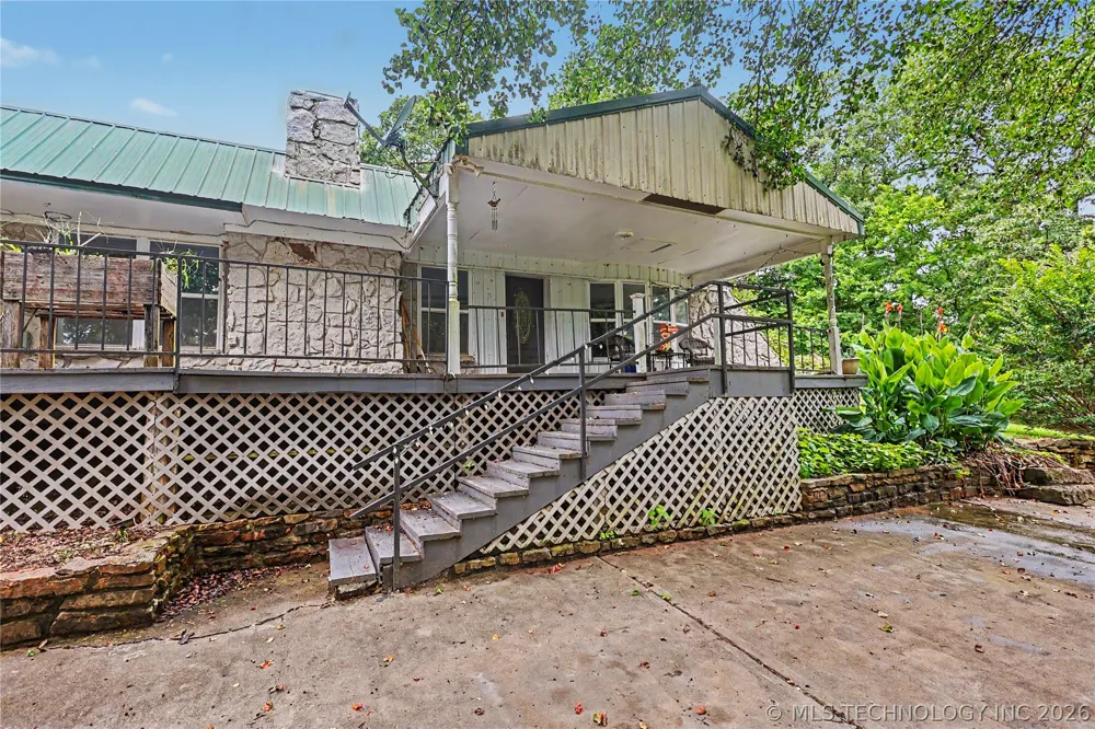 25031 S 490 ROAD Tahlequah, OK 74464
