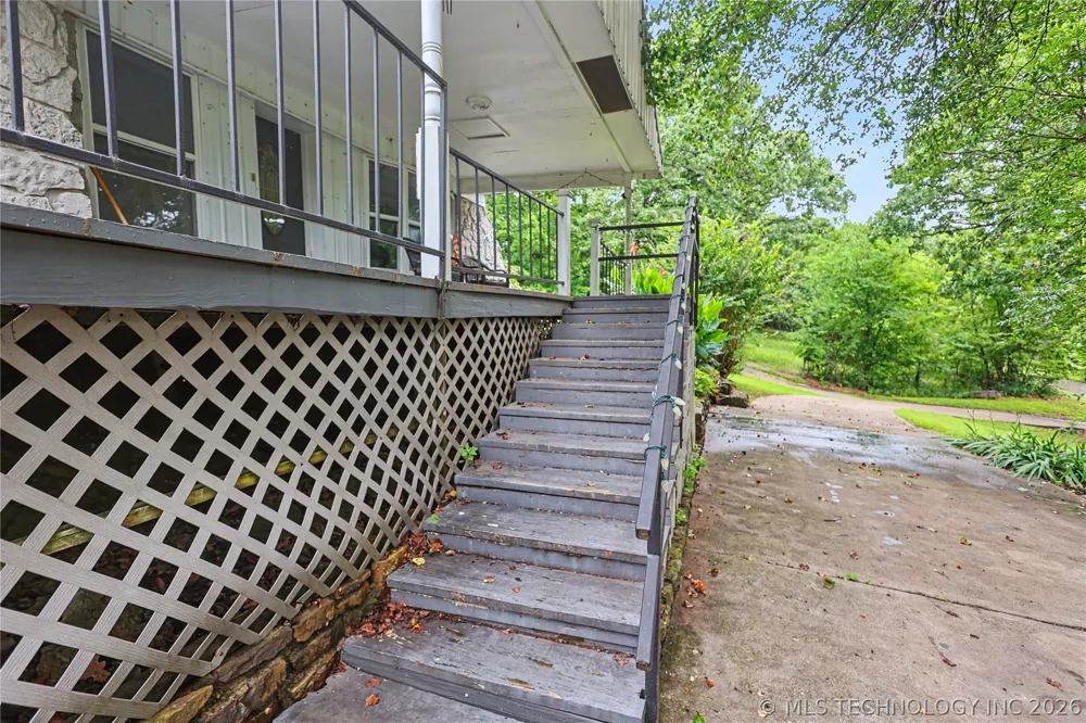 25031 S 490 ROAD Tahlequah, OK 74464