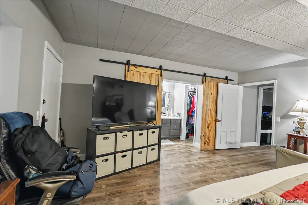 25031 S 490 ROAD Tahlequah, OK 74464