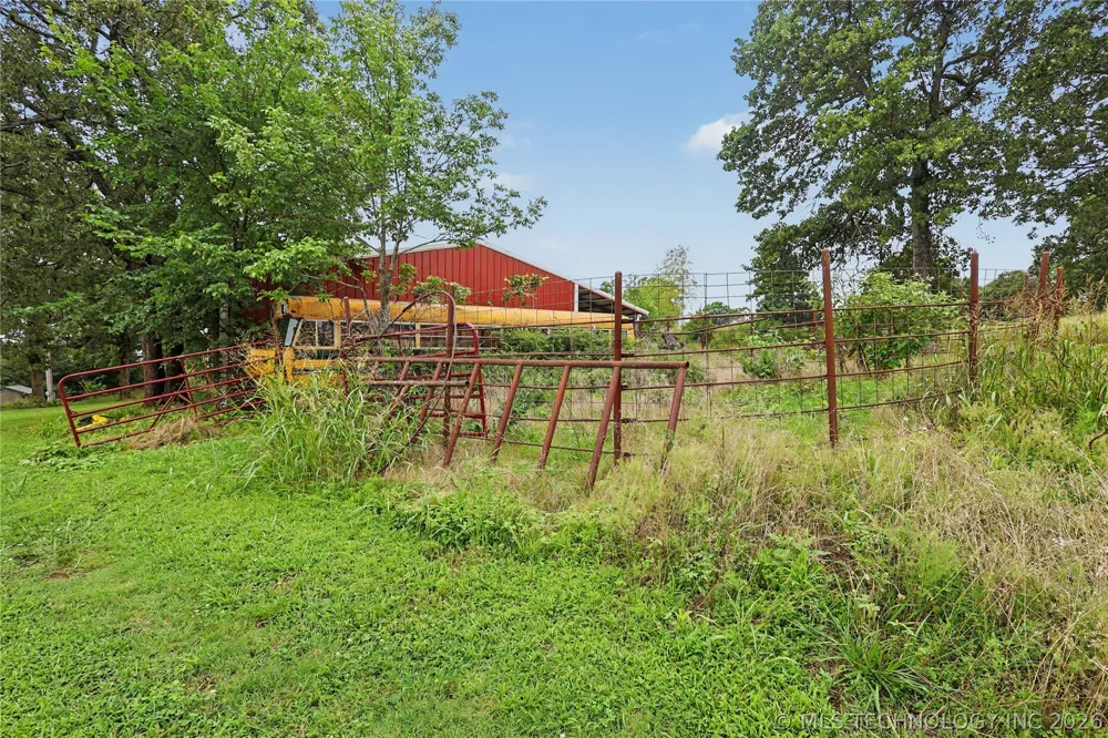25031 S 490 ROAD Tahlequah, OK 74464