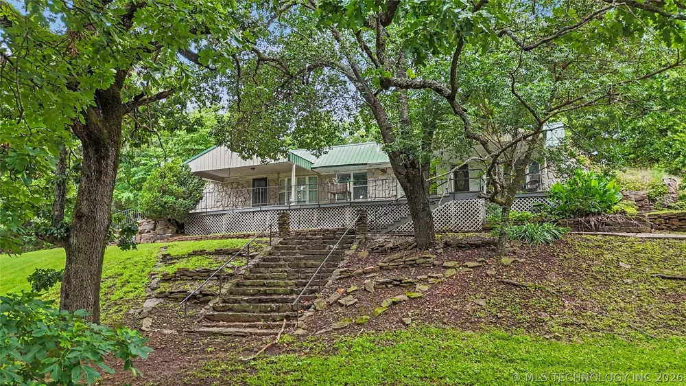 25031 S 490 ROAD Tahlequah, OK 74464