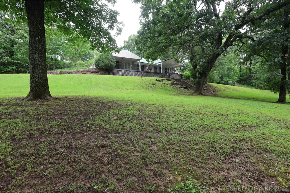 25031 S 490 ROAD Tahlequah, OK 74464