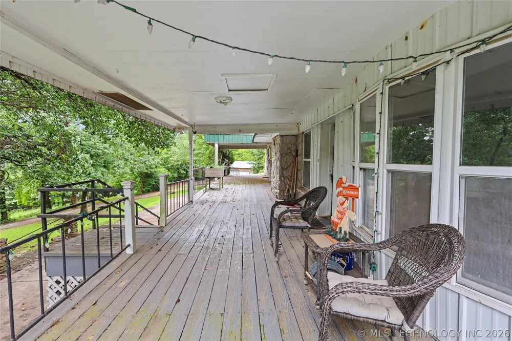 25031 S 490 ROAD Tahlequah, OK 74464
