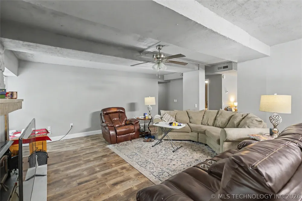 25031 S 490 ROAD Tahlequah, OK 74464