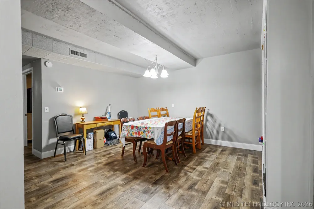 25031 S 490 ROAD Tahlequah, OK 74464