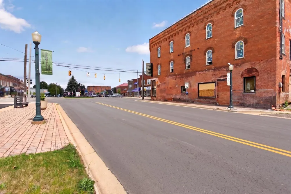 101 Monroe Street #5 Brooklyn, MI 49230