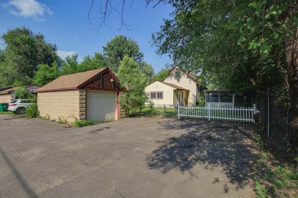5311 Knox Avenue Brooklyn Center, MN 55430