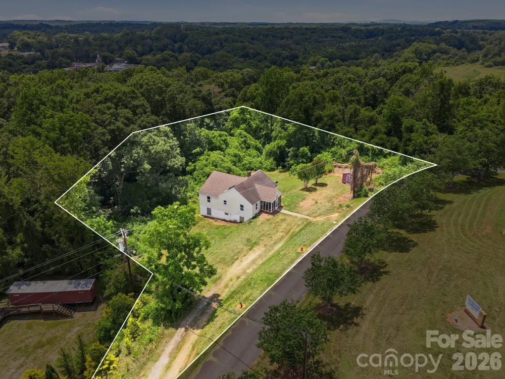 121 Piedmont Drive Lawndale, NC 28090