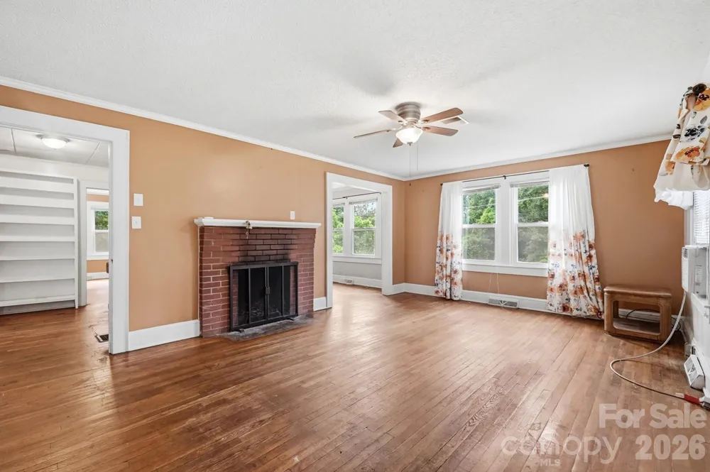 121 Piedmont Drive Lawndale, NC 28090