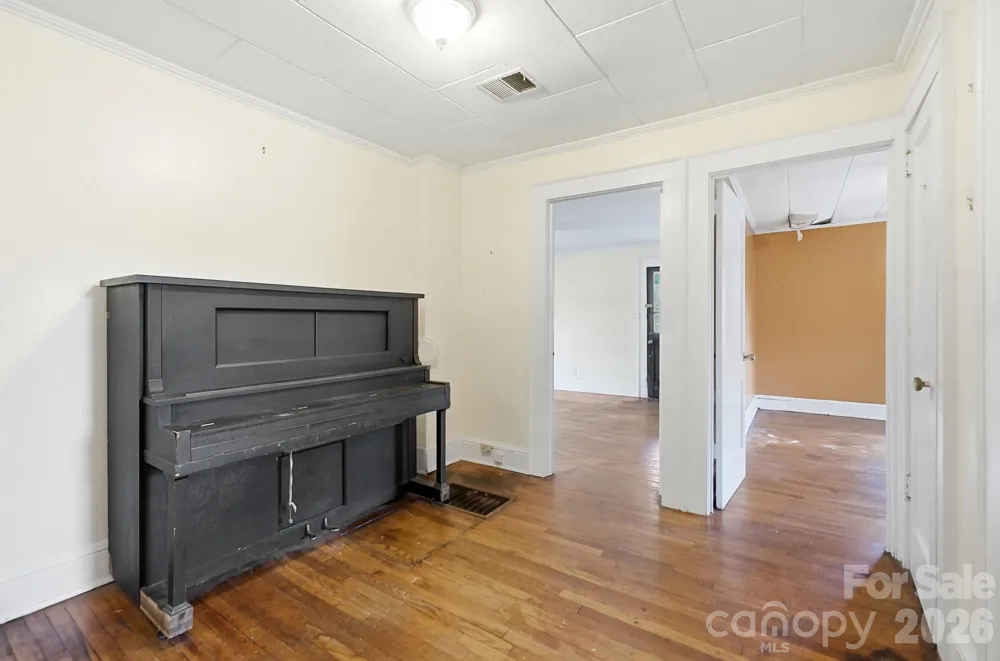 121 Piedmont Drive Lawndale, NC 28090