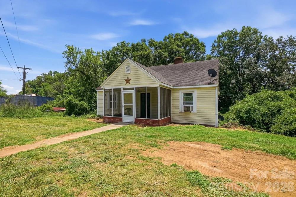 121 Piedmont Drive Lawndale, NC 28090