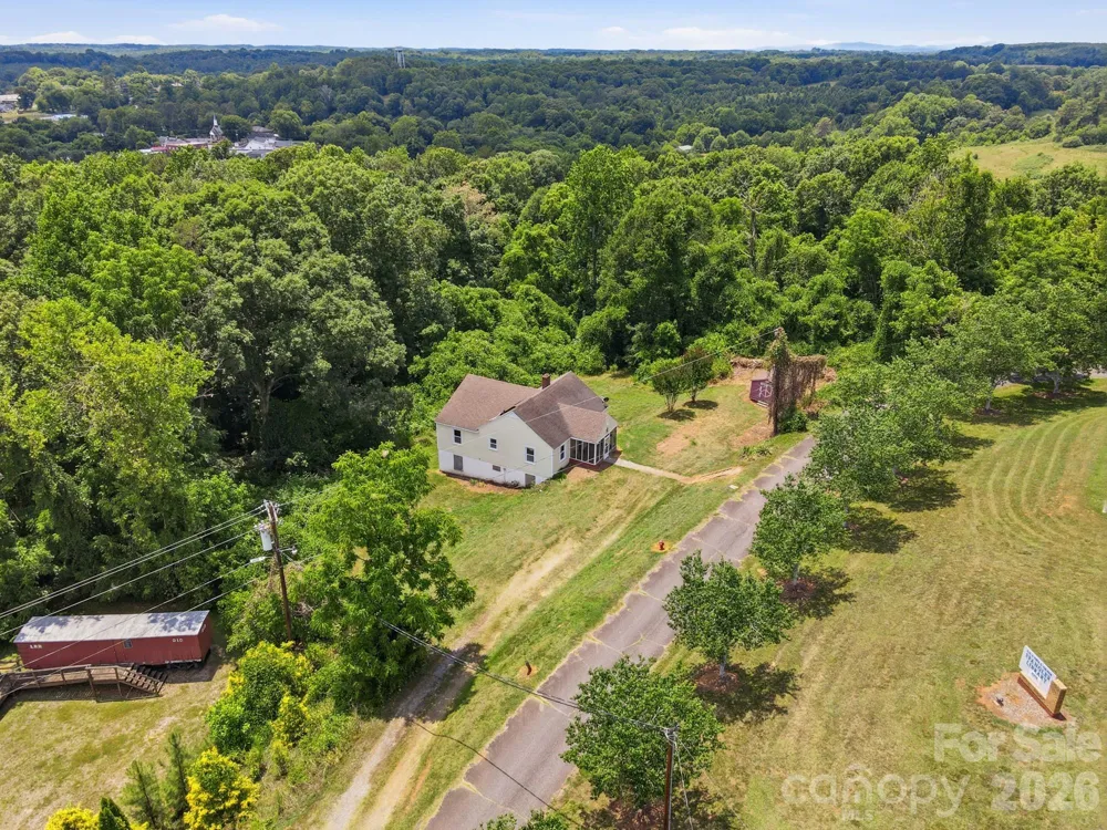 121 Piedmont Drive Lawndale, NC 28090