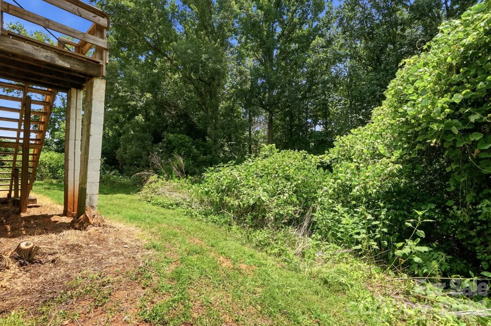 121 Piedmont Drive Lawndale, NC 28090