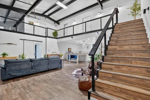 195 PRIVATE ROAD 3496