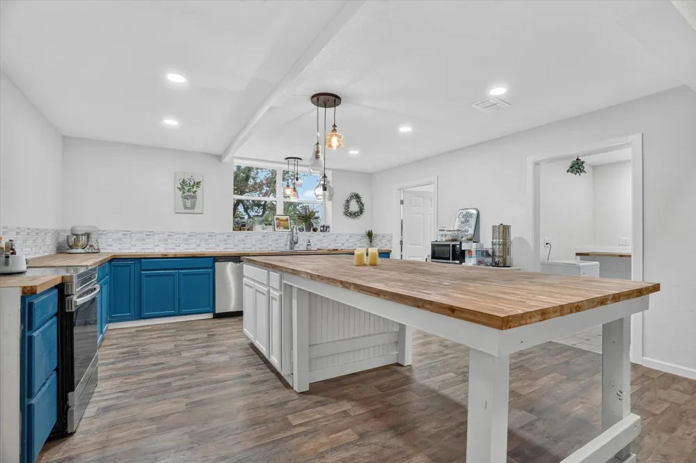 195 PRIVATE ROAD 3496 Paradise, TX 76073