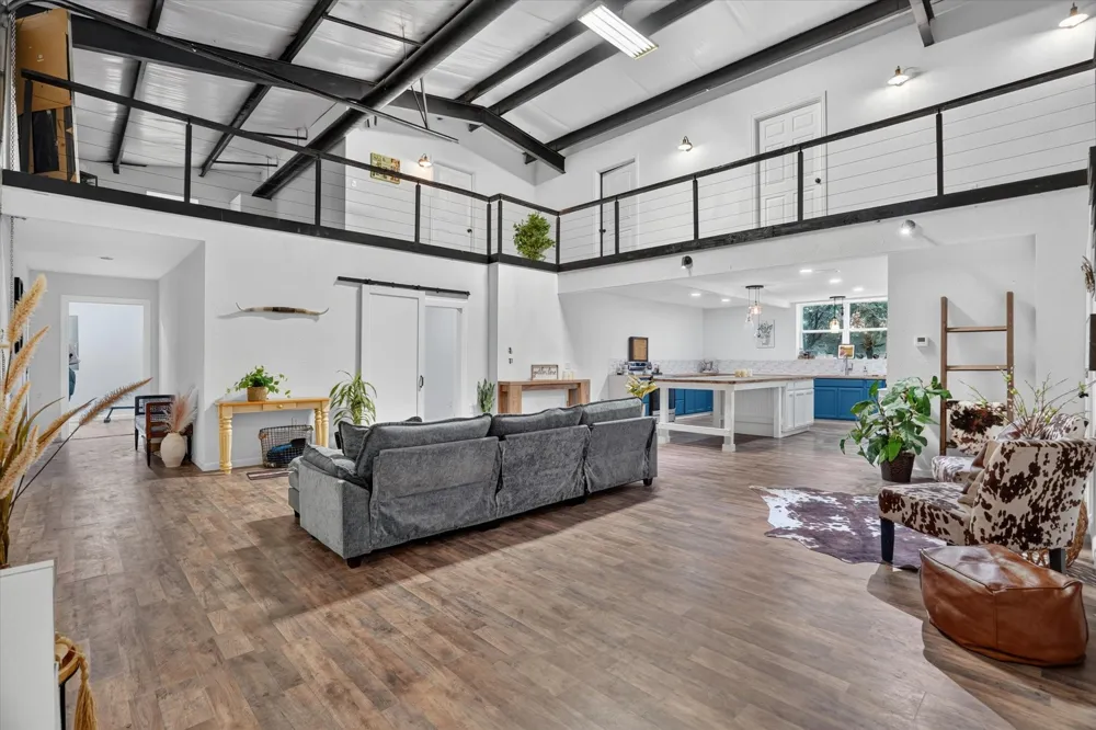 195 PRIVATE ROAD 3496 Paradise, TX 76073