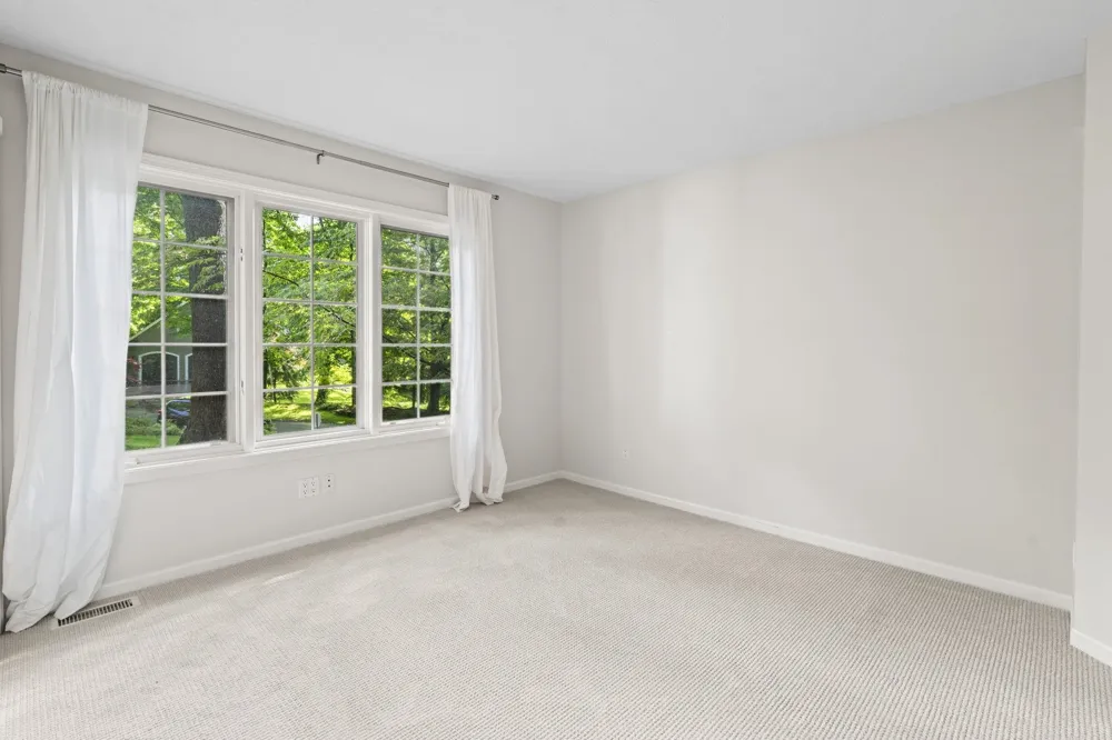 10268 E Twin Oaks Drive Elmwood Charter Township, MI 49684
