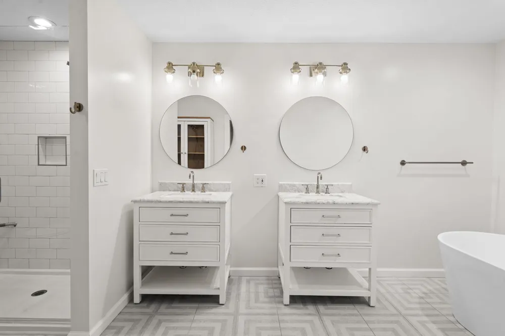 10268 E Twin Oaks Drive Elmwood Charter Township, MI 49684
