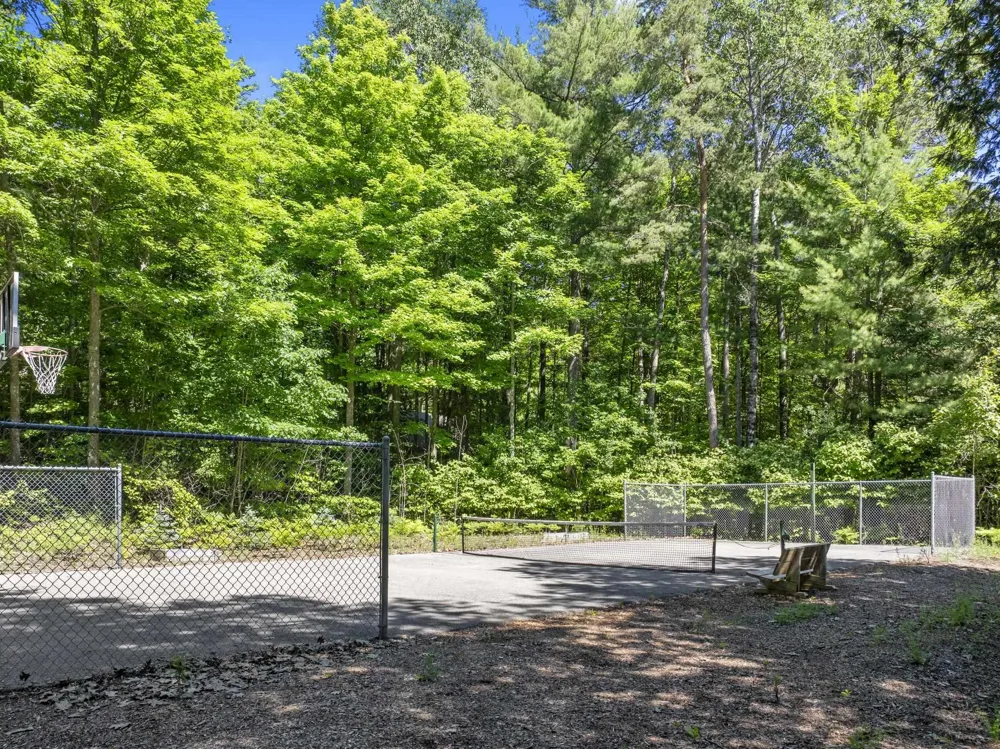 10268 E Twin Oaks Drive Elmwood Charter Township, MI 49684