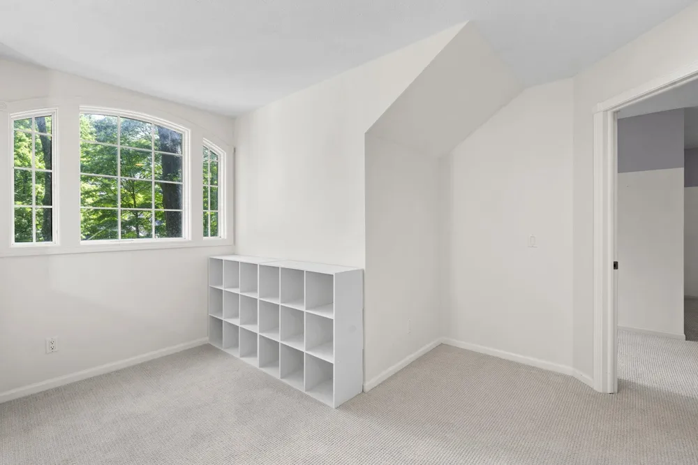 10268 E Twin Oaks Drive Elmwood Charter Township, MI 49684