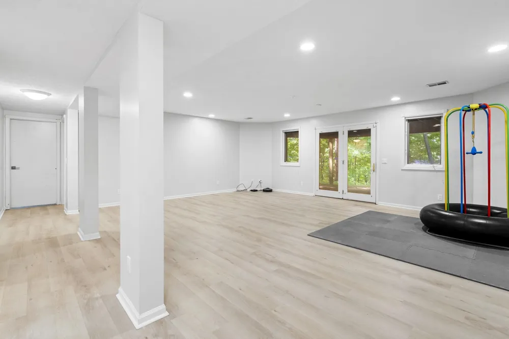 10268 E Twin Oaks Drive Elmwood Charter Township, MI 49684