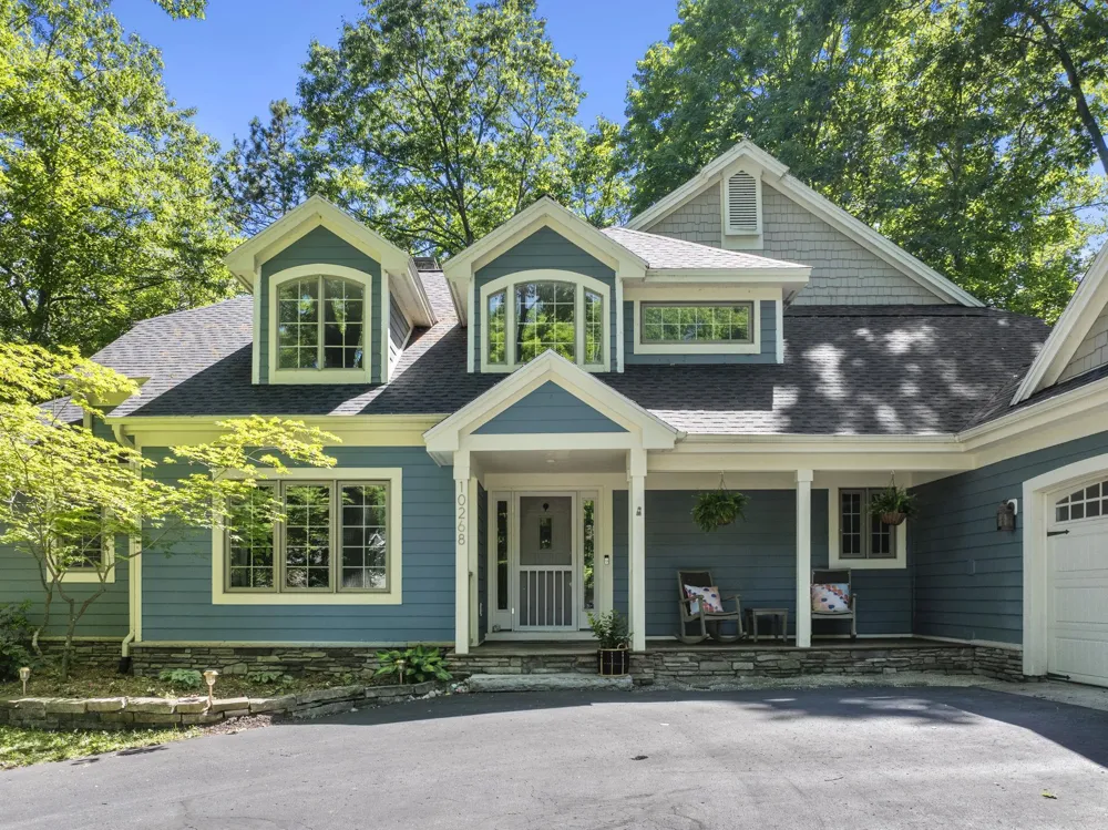 10268 E Twin Oaks Drive Elmwood Charter Township, MI 49684
