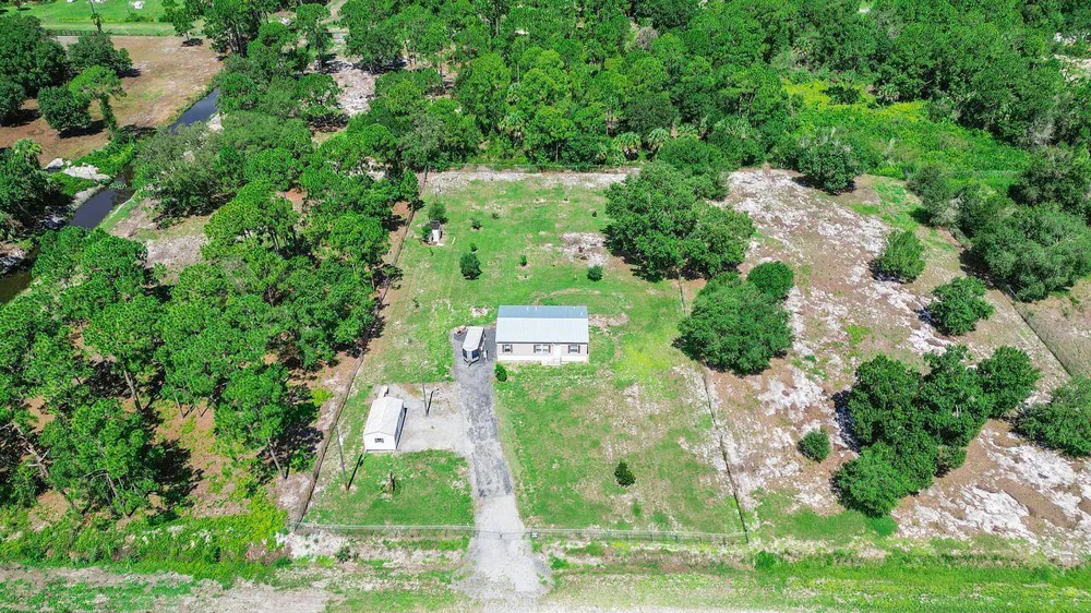220 Sendero Street Clewiston, FL 33440