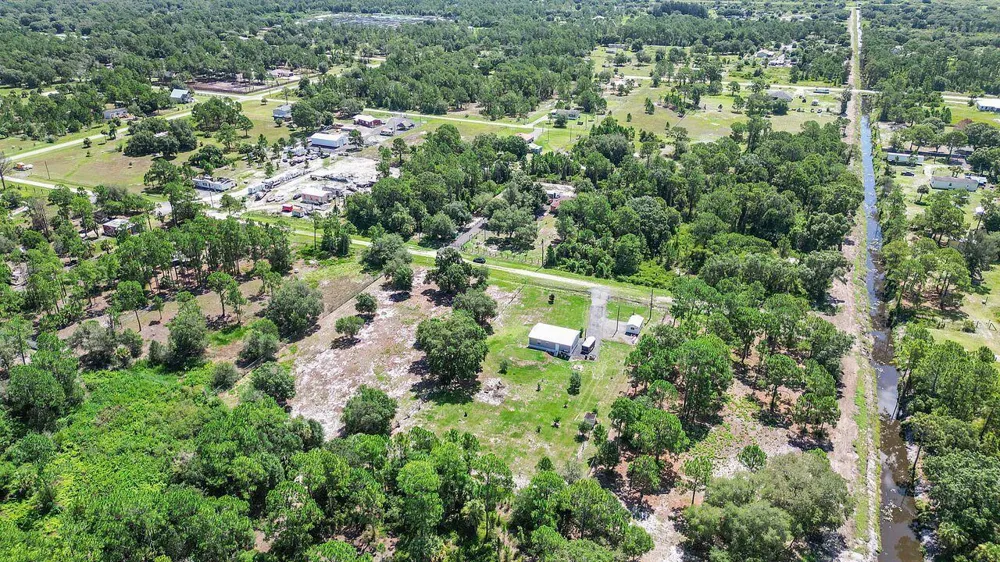 220 Sendero Street Clewiston, FL 33440