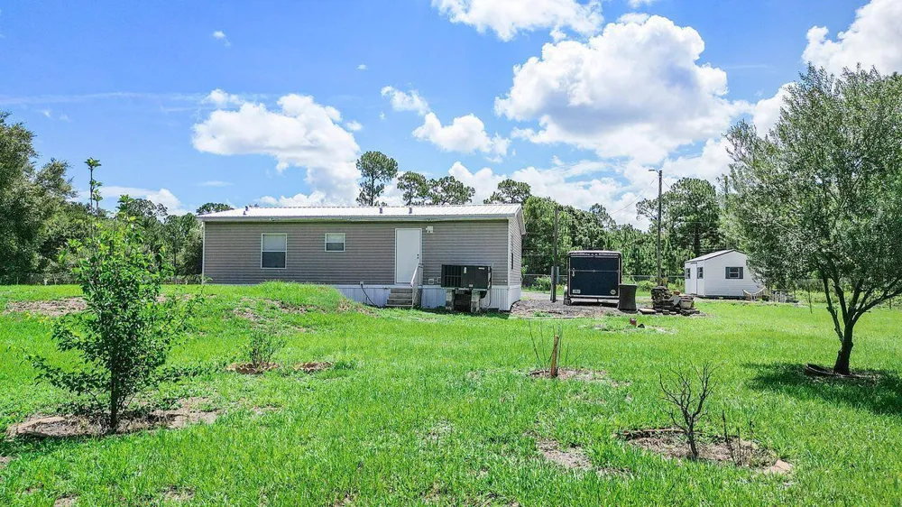 220 Sendero Street Clewiston, FL 33440