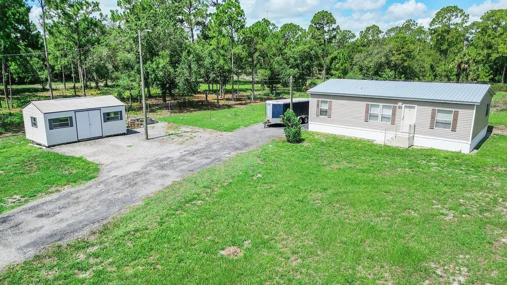 220 Sendero Street Clewiston, FL 33440