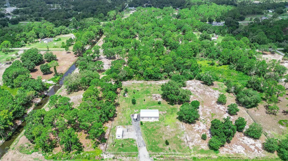220 Sendero Street Clewiston, FL 33440