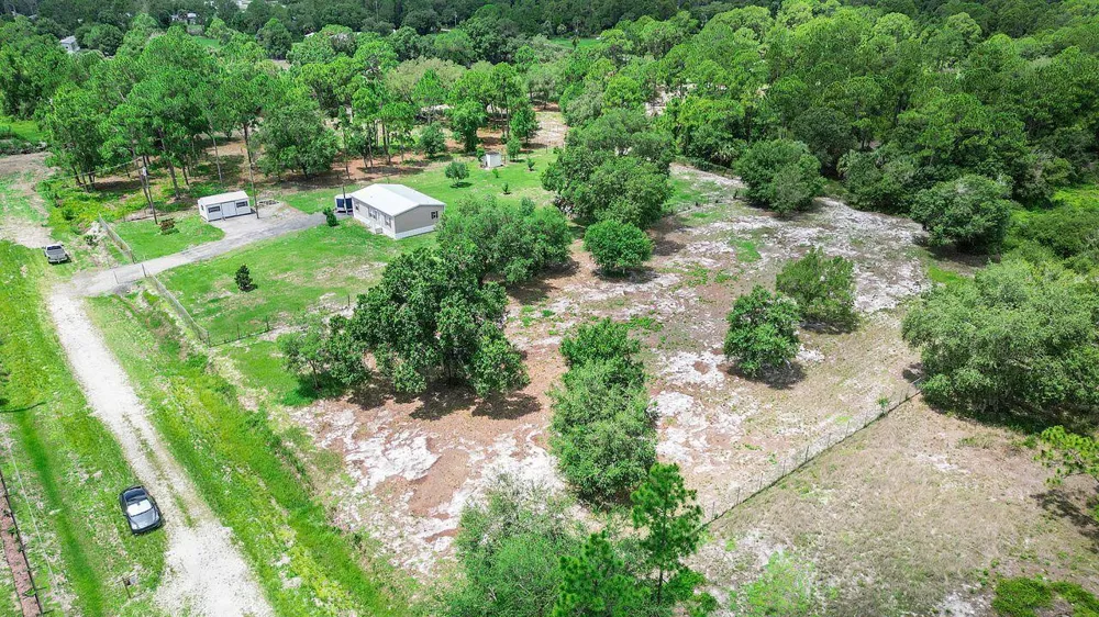 220 Sendero Street Clewiston, FL 33440