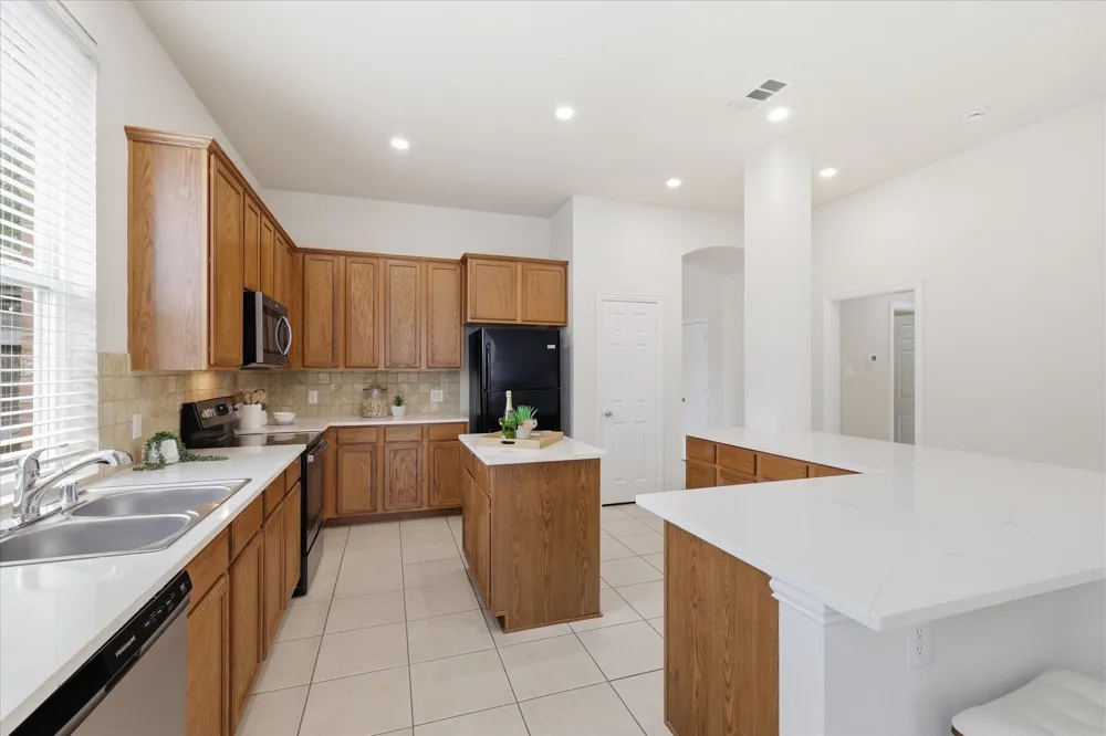 2432 Chesterwood Drive Little Elm, TX 75068