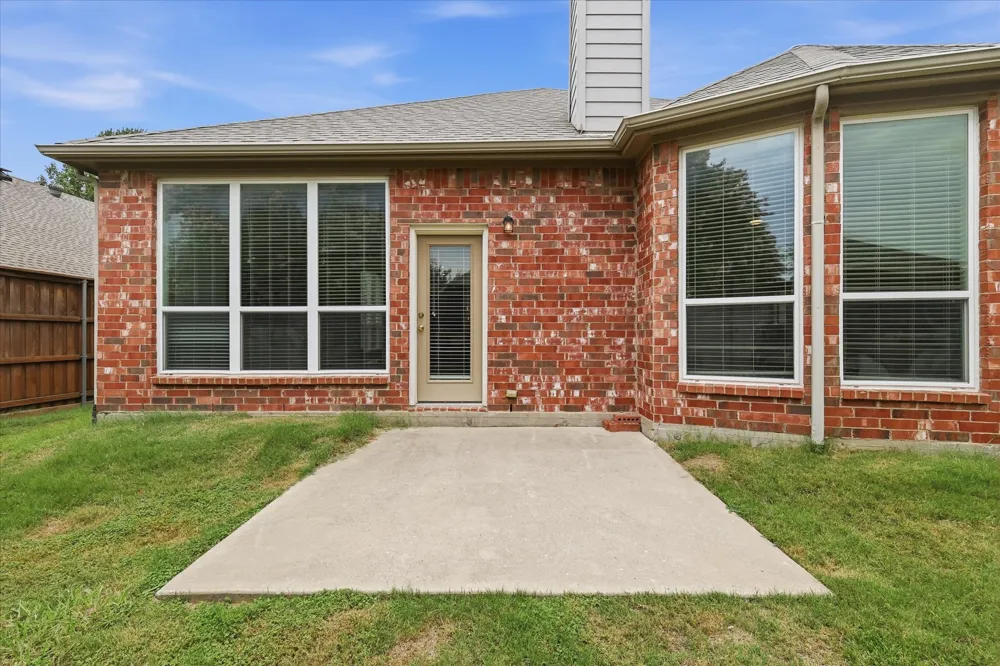 2432 Chesterwood Drive Little Elm, TX 75068