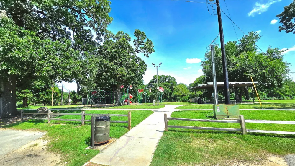 530 W 22nd Street Georgetown, TX 78626
