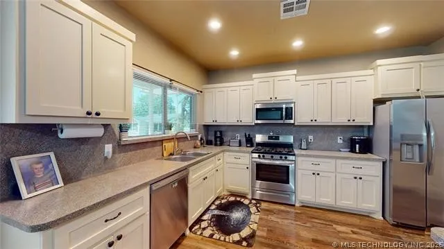 1831 E Oak Hills Ada, OK 74820