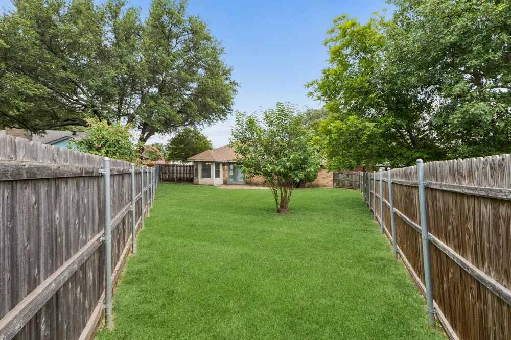 6308 Hunters Glen Drive Watauga, TX 76148