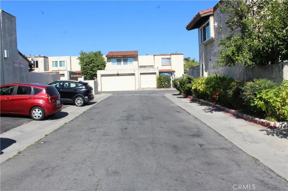 8800 Kester Avenue #129 Panorama City, CA 91402