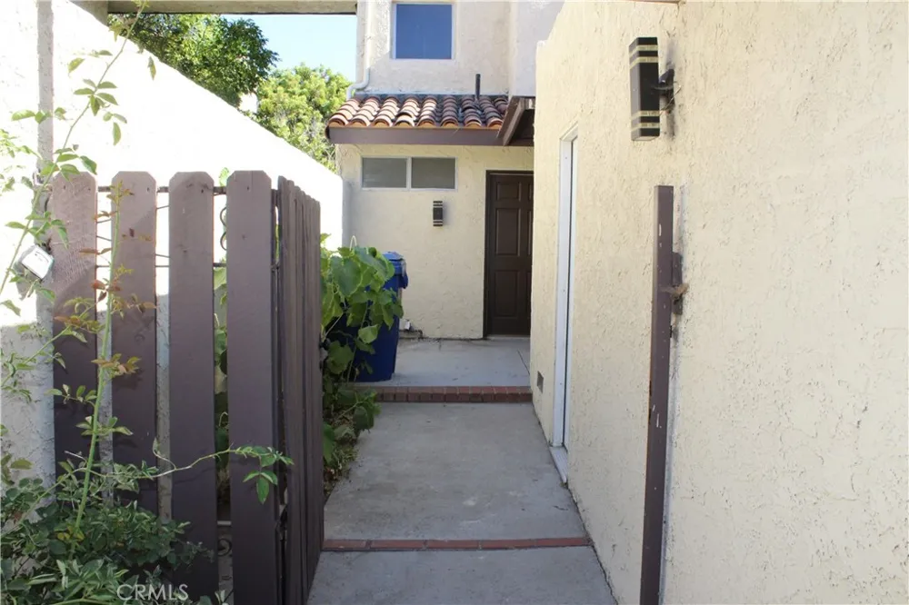 8800 Kester Avenue #129 Panorama City, CA 91402