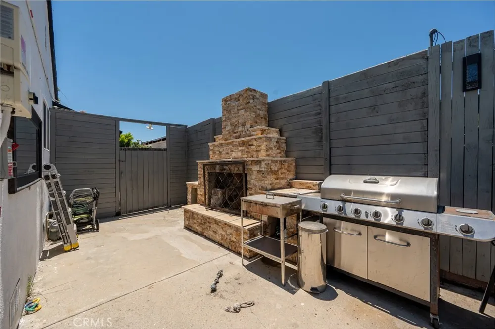 12521 Stagg Street North Hollywood, CA 91605