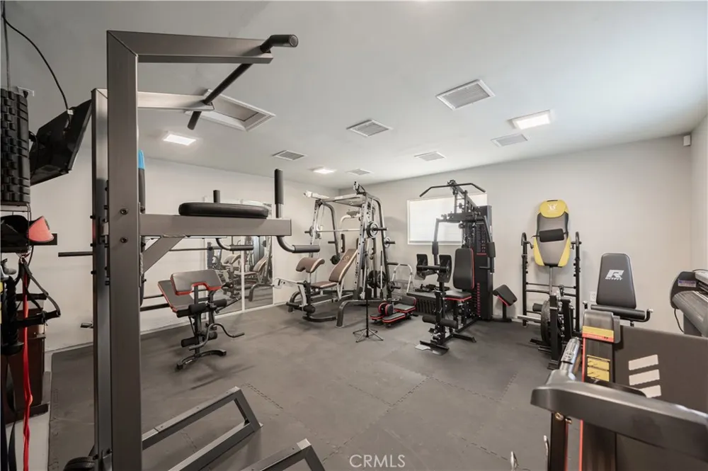 12521 Stagg Street North Hollywood, CA 91605